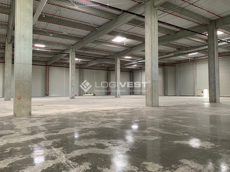 Logivest - Musterbild von Industriehalle – 30952