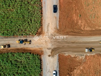 Logivest - Bild von Logistikgrundstück – 25448